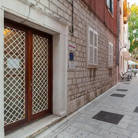 Yes * Zadar